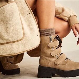 Free People New Emmett Lace Up Lug Bootie - The Stylish Tan Women's Boots Size 8